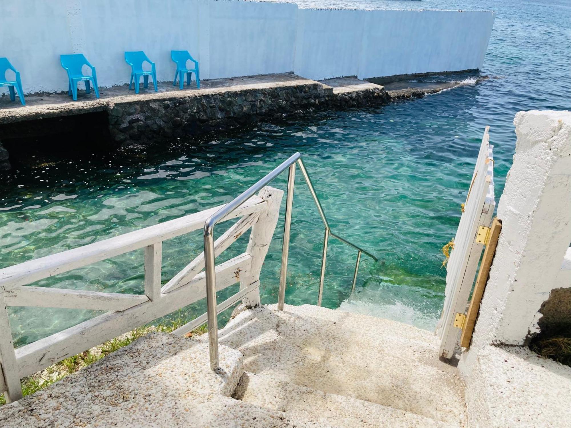 1888 Beach Resort Dumaguete City Exterior photo