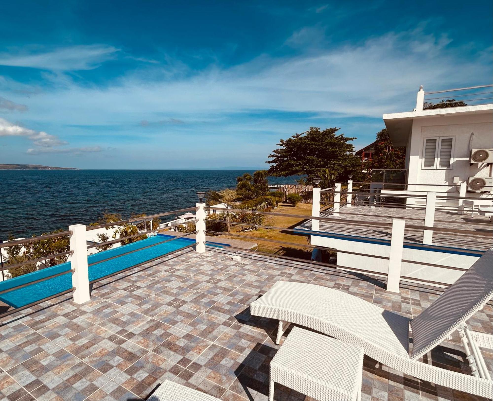 1888 Beach Resort Dumaguete City Exterior photo